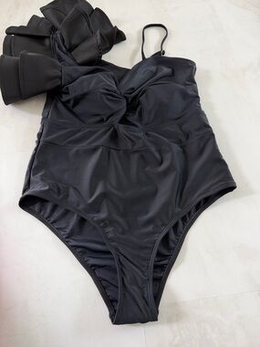 Black One-Shoulder Ruffle Swimsuit